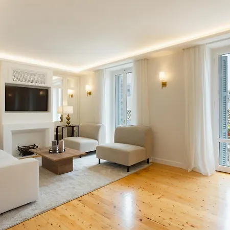 Agora Luxury By The Boyar Collection